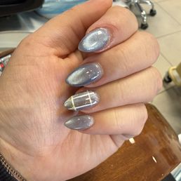 Cateye acrylic nails