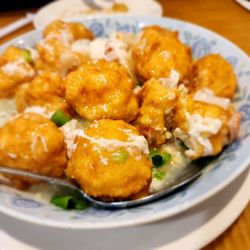 Yu Zhou Cafe - Tofu stuffed with shrimp
