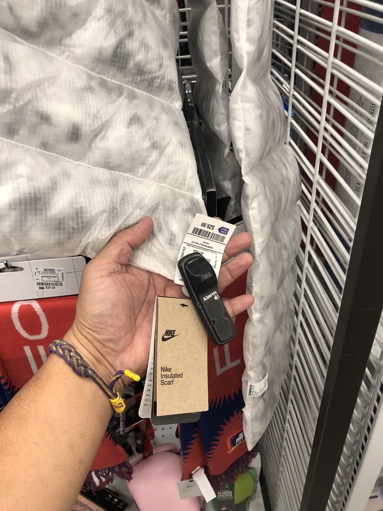 ROSS DRESS FOR LESS Updated November 2024 223 Photos & 106 Reviews