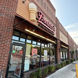 Freddy's Frozen Custard & Steakburgers - Outside signage
