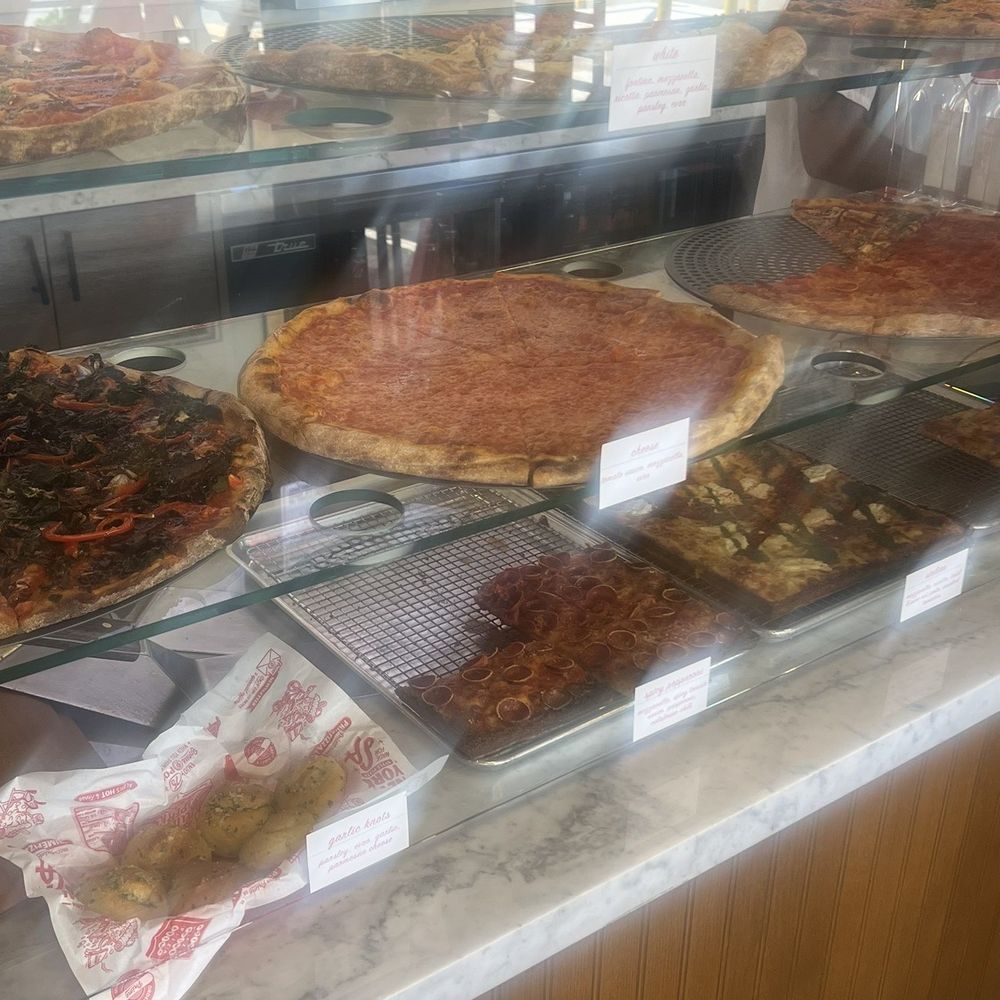 Prime Pizza - Inside - Pizza Near Me - Altadena, California