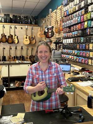 The Strum Shop by null