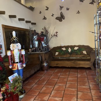 Mi Pueblito Cafe - Mexican Near Me - El Paso, Texas