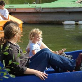 Armoripark - Pédalos sur le plan d'eau - Amusement Parks Near Me - Bégard, 22