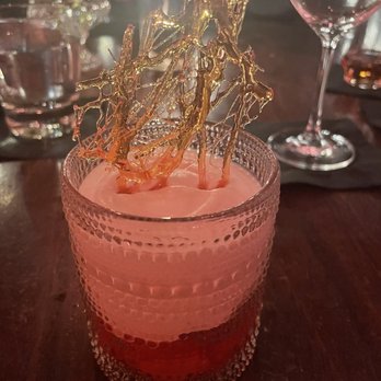 CW's Gin Joint - Cocktail Bars Near Me - Tampa, Florida