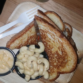 Spliff's Gastropub - Delicious specialty grilled cheese & side of Mac - Gastropubs Near Me - Jacksonville, Florida Spliff's Gastropub - Delicious specialty grilled cheese & side of Mac - Gastropubs Near Me - Jacksonville, Florida