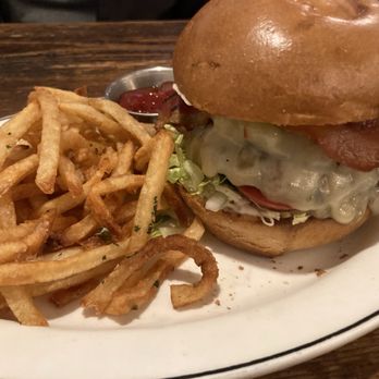 Pearl Dive Oyster Palace - Burger - Seafood Near Me - Washington, DC, District of Columbia Pearl Dive Oyster Palace - Burger - Seafood Near Me - Washington, DC, District of Columbia