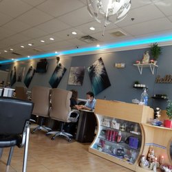 Queen's Nails & Spa - Favorite place to get pedicure.