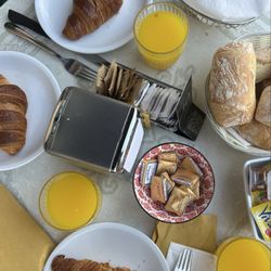 Bar Caffe Rossi - Continental breakfast