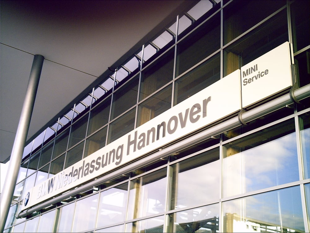 BMW NIEDERLASSUNG HANNOVER EXPO PARK Lissabonner