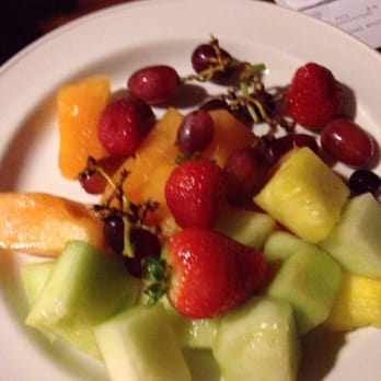The Dreamcatcher Buffet - Buffet fruit. Grapes, Strawberries, Pineapple, Green Melon, Honeydew Melon, Watermelon. 6-Friits? Sh--t, Big Pimpin' YUM-O! - Buffets Near Me - Oroville, California