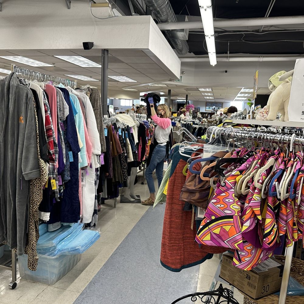 Treasure Paws - Dog vests - Thrift Stores Near Me - Burlingame, California Treasure Paws - Dog vests - Thrift Stores Near Me - Burlingame, California