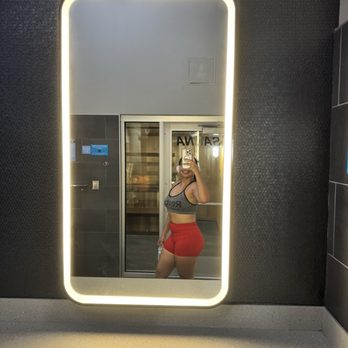 EōS Fitness - Me in the rr mirror - Gyms Near Me - Atascocita, Texas