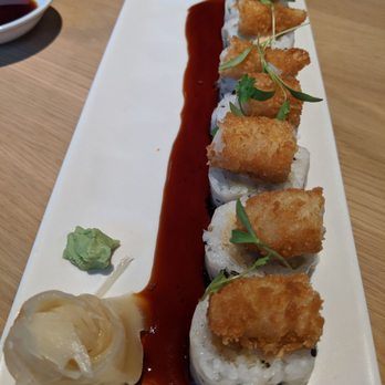 Earls Kitchen + Bar - Canadian (New) Near Me - Burnaby, British Columbia Earls Kitchen + Bar - Canadian (New) Near Me - Burnaby, British Columbia