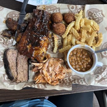 Mount Pleasant Smokehouse - Brisket, ribs, pulled chicken, burnt ends. Hush puppies & baked beans. - Diners Near Me - Mount Pleasant, North Carolina Mount Pleasant Smokehouse - Brisket, ribs, pulled chicken, burnt ends. Hush puppies & baked beans. - Diners Near Me - Mount Pleasant, North Carolina