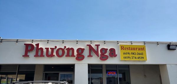 Banh Cuon Phuong Nga by null