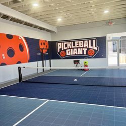 Pickleball Giant - Awesome indoor court to try out equipment and they have a ball machine !!