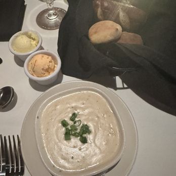 RYAN’S RESTAURANT -STEAKS-CHOPS & SEAFOOD - Updated August 2024 - 401 ...