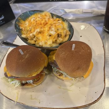 Septembers Taproom & Eatery - Sports Bars Near Me - Perris, California Septembers Taproom & Eatery - Sports Bars Near Me - Perris, California