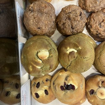 Ben's Cookies - Bakeries Near Me - London, XGL