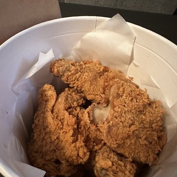 Jollibee - Chicken Shop Near Me - Rancho Cucamonga, California
