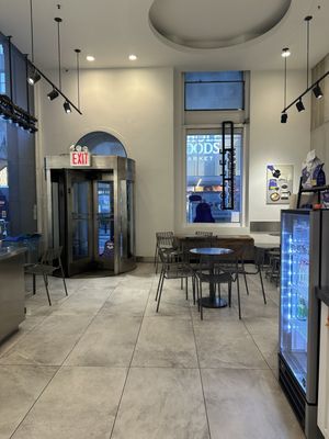 Bean & Bean Wall St by null