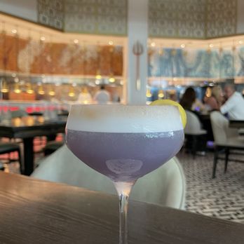 Gordon Ramsay Hell's Kitchen - Empress gin sour once I asked for the egg whites - New American Near Me - Miami, Florida Gordon Ramsay Hell's Kitchen - Empress gin sour once I asked for the egg whites - New American Near Me - Miami, Florida