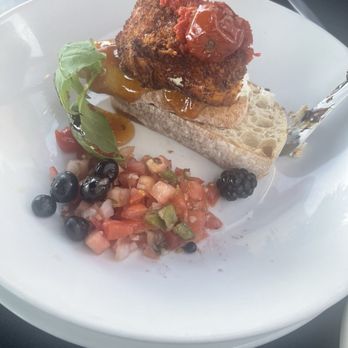 Bites & Bubbles - Goat cheese crostini - Wine Bars Near Me - Orlando, Florida