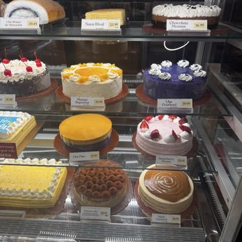 Valerio's Tropical Bake Shop - Bakeries Near Me - Tukwila, Washington