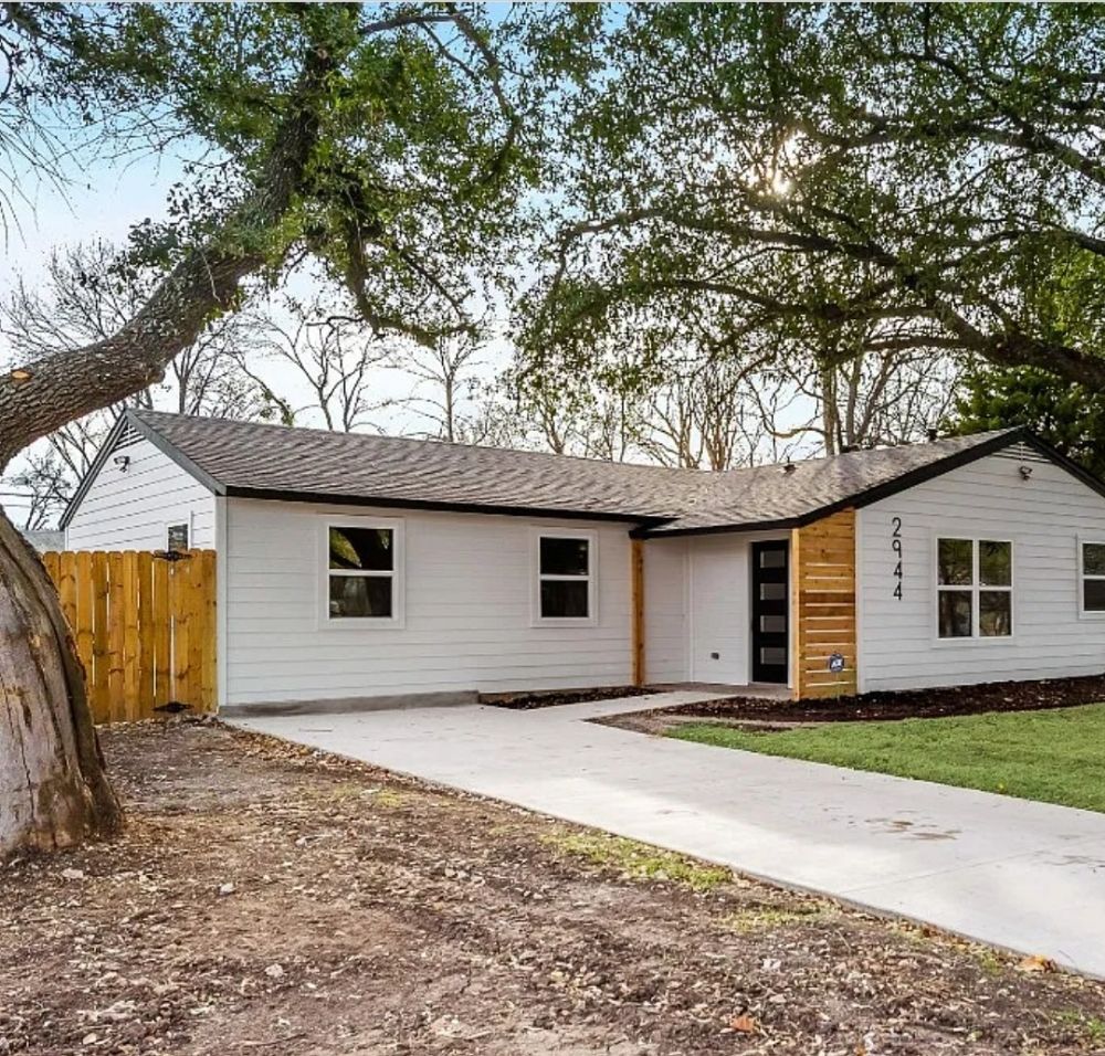 Slide of Top Roofing