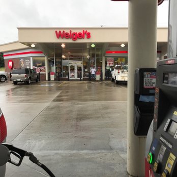 Weigel's - a gas pump and a gas station - Gas Stations Near Me - Jefferson City, Tennessee Weigel's - a gas pump and a gas station - Gas Stations Near Me - Jefferson City, Tennessee