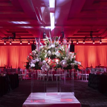 Brink Events - Seaspan holiday party 2018 - Party & Event Planning Near Me - Victoria, British Columbia Brink Events - Seaspan holiday party 2018 - Party & Event Planning Near Me - Victoria, British Columbia