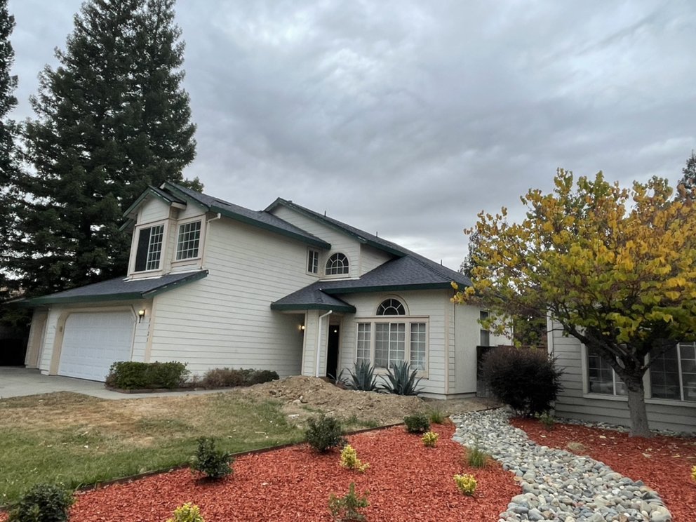 Slide of B & Brothers Roofing