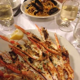 Gamberoni alla griglia e spaghetti frutti di mare! Gamberoni alla griglia e spaghetti frutti di mare!