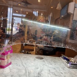 Spa Nails - Still waiting, hour plus for my full set. I called 2 hours before and made an appointment. Yet still waiting.
