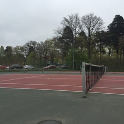 KI Campus Tennisbanor - Banan längst mot spåren.