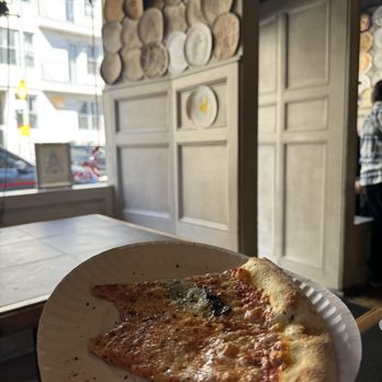 Best Pizza - Cheese Pie - Pizza Near Me - Brooklyn, New York