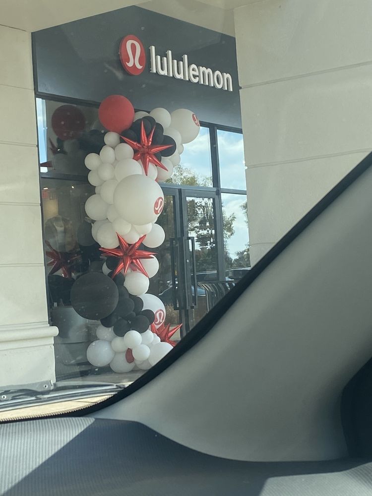 LULULEMON ATHLETICA Updated November 2024 12 Reviews 1423 N Webb