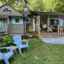 Hidden Trails Coffeehouse - Coffee shop