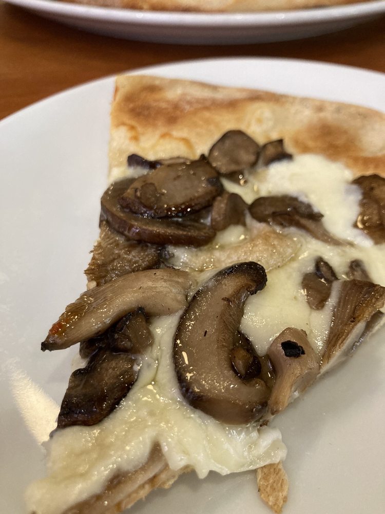 Order White Mushroom Pizza food online from Brewer's Alley store, Frederick on bringmethat.com