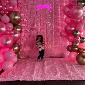 Specialty Events LA - Pink Backdrop & Balloons w/ pink Carpet - Party & Event Planning Near Me - Redondo Beach, California Specialty Events LA - Pink Backdrop & Balloons w/ pink Carpet - Party & Event Planning Near Me - Redondo Beach, California