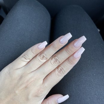 La Vie Nails - Nail Salons Near Me - Alameda, California