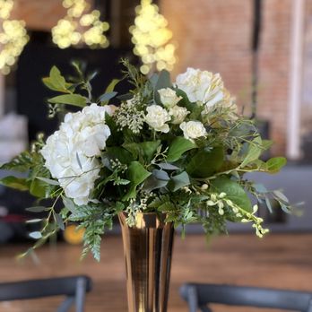 Raindrops N Roses - Florists Near Me - Shelbyville, Indiana Raindrops N Roses - Florists Near Me - Shelbyville, Indiana