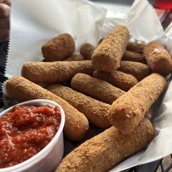 Seamus McDaniel's - cheese sticks - Burgers Near Me - Saint Louis, Missouri Seamus McDaniel's - cheese sticks - Burgers Near Me - Saint Louis, Missouri