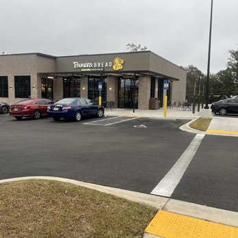 Panera Bread - Plenty of parking and outdoor seating - Sandwiches Near Me - Tallahassee, Florida