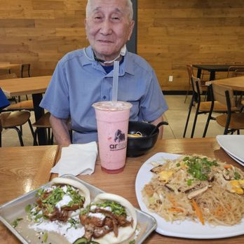 Artea - Culebra Commons - Dad with food - Asian Fusion Near Me - San Antonio, Texas