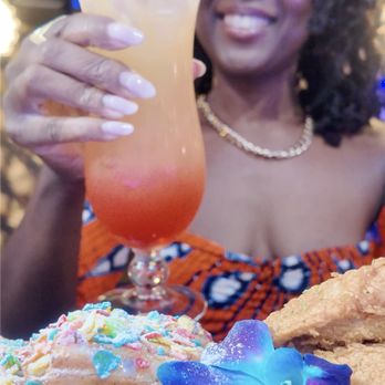 4AM Lounge Bar & Grill - Chicken and waffles with Sunrise Tequila. - Lounges Near Me - Lauderhill, Florida 4AM Lounge Bar & Grill - Chicken and waffles with Sunrise Tequila. - Lounges Near Me - Lauderhill, Florida