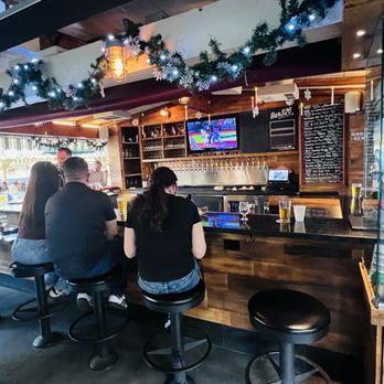 Bar 326 - Bar area - Sports Bars Near Me - Los Angeles, California Bar 326 - Bar area - Sports Bars Near Me - Los Angeles, California