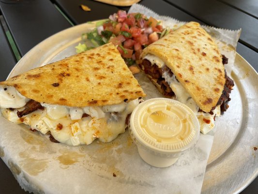 La Capital Tacos by null