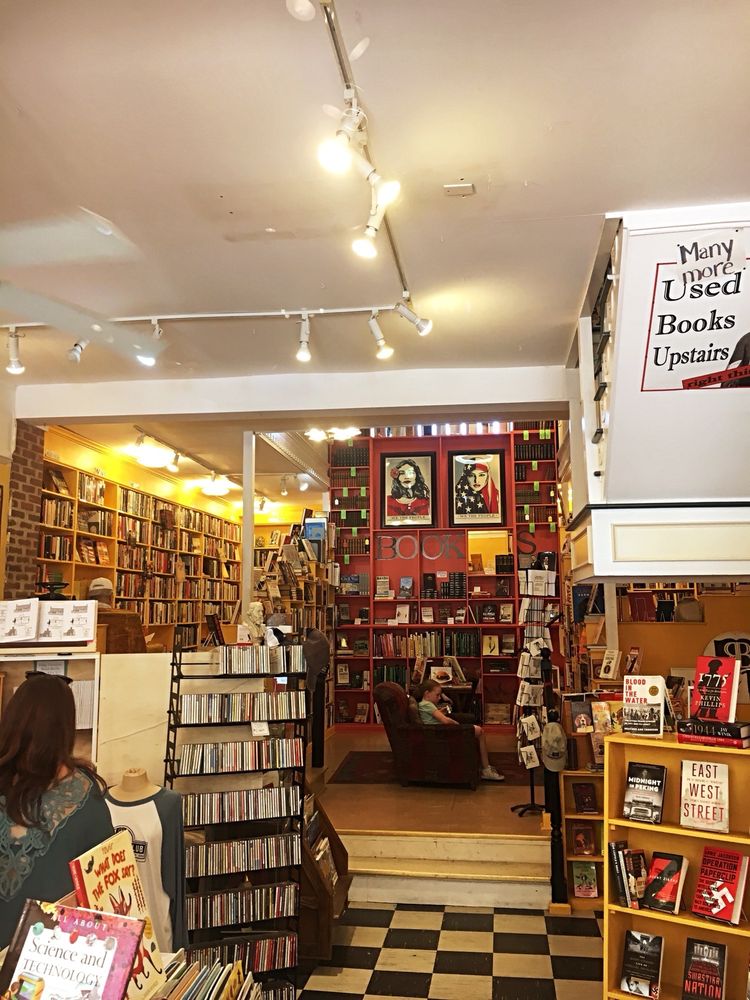 RIVERBY BOOKS 19 Photos & 27 Reviews Bookstores 805 Caroline St